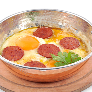  Sucuklu Yumurta 