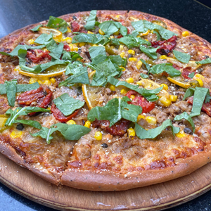  Ton Balıklı Pizza 