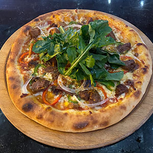  Kavurmalı Pizza 
